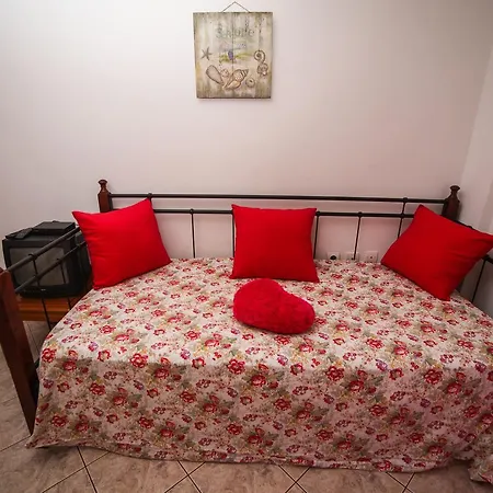 Mary * Agios Gordios (Corfu)