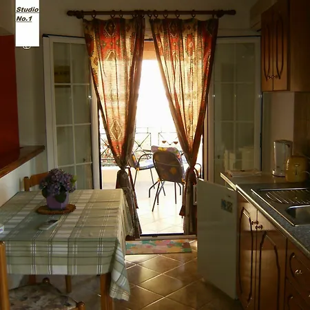 Mary Apartament Agios Gordios (Corfu)